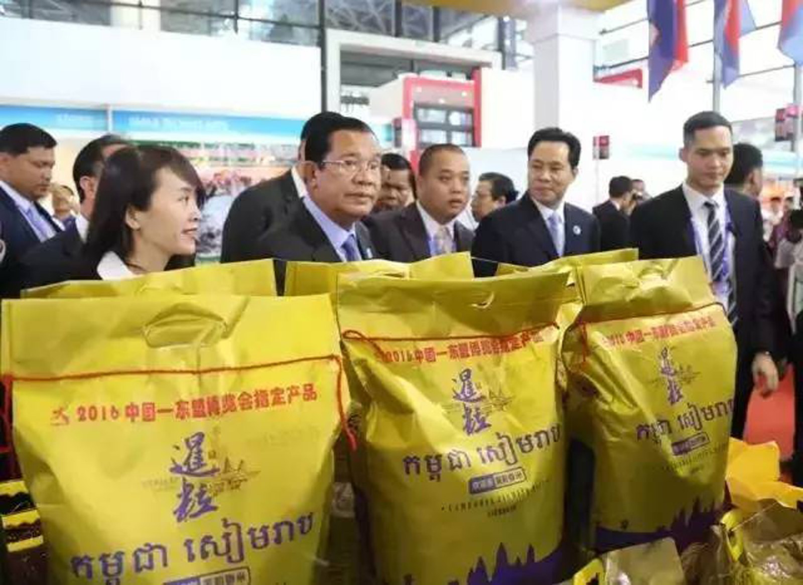 49987e6e8bc14823d387181ef1da9d8e.jpg 2.jpg